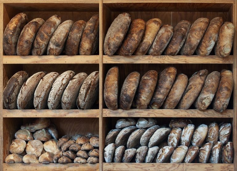 Nutritional values of breads