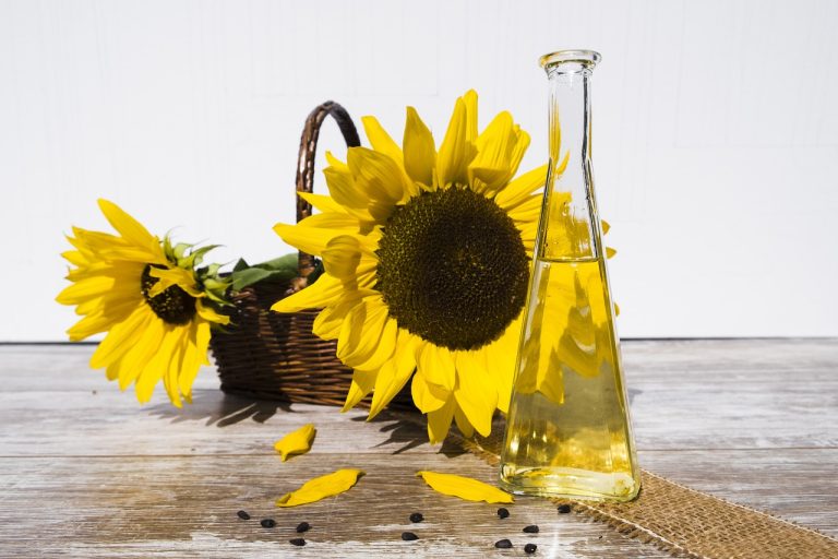 Nutritional values of oils and fats