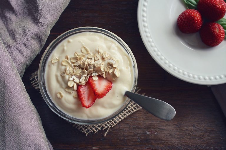 Nutritional values of yoghurt